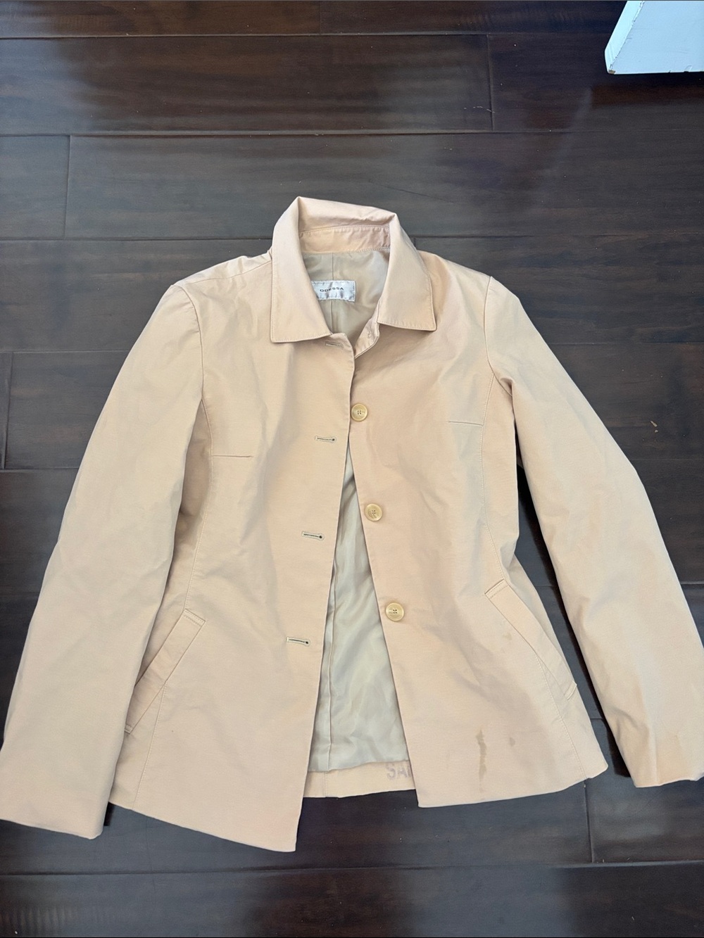 Women’s Light Beige Single-Breasted Trench Jacket